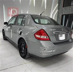 نیسان ڤێرسا